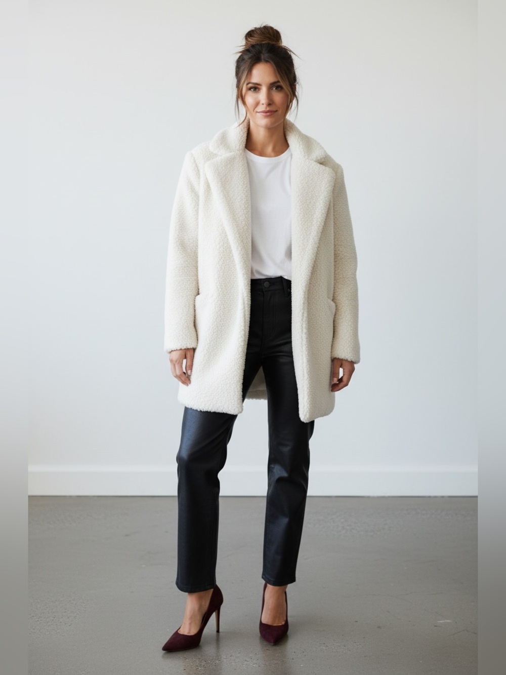 Alice + Olivia Ivory Faux Fur Teddy Coat Shawl Collar Size M - Picture 8 of 9